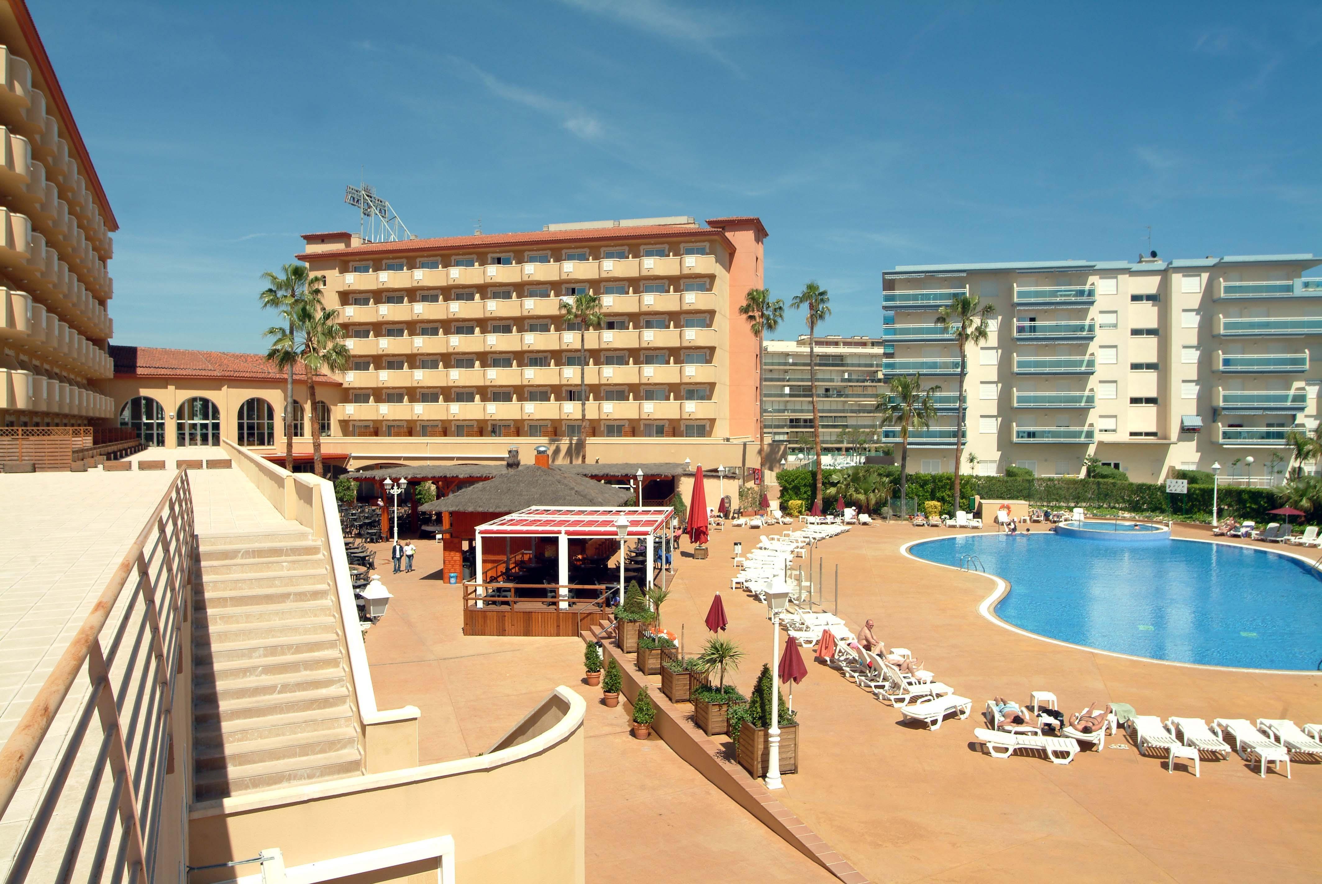 Ohtels La Hacienda Hotel La Pineda Buitenkant foto