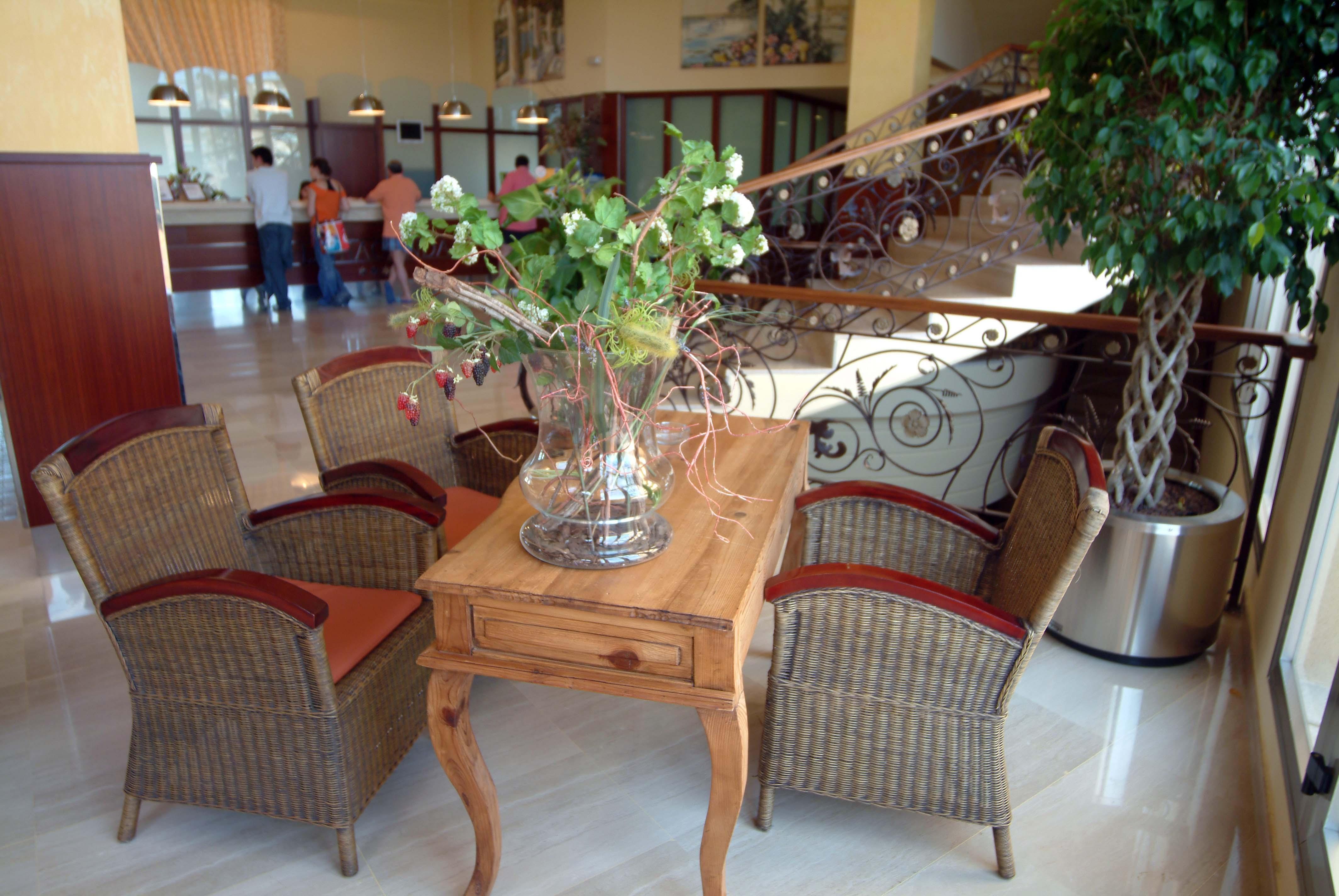 Ohtels La Hacienda Hotel La Pineda Buitenkant foto