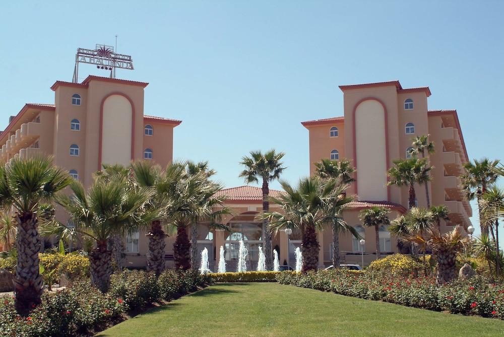 Ohtels La Hacienda Hotel La Pineda Buitenkant foto